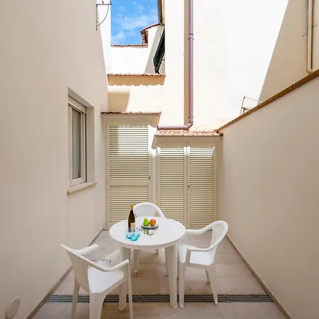 Ondina Διαμέρισμα *