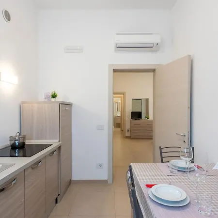 Ondina Apartment *