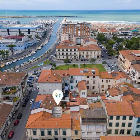 Ondina * Viareggio