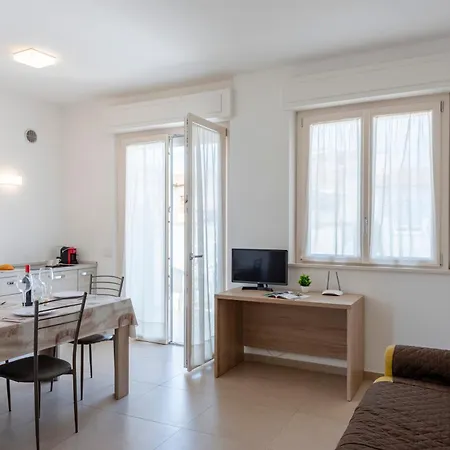 Ondina Apartment *